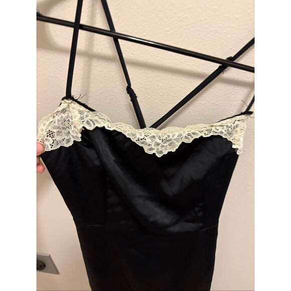 LA Hearts Lace Trim Satin Slip Dress - Picture 5 of 6